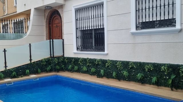4 sypialnia Dom blizniak na sprzedaż w La Zenia, Orihuela z basenem - 359 000 € (Ref: 9496711)