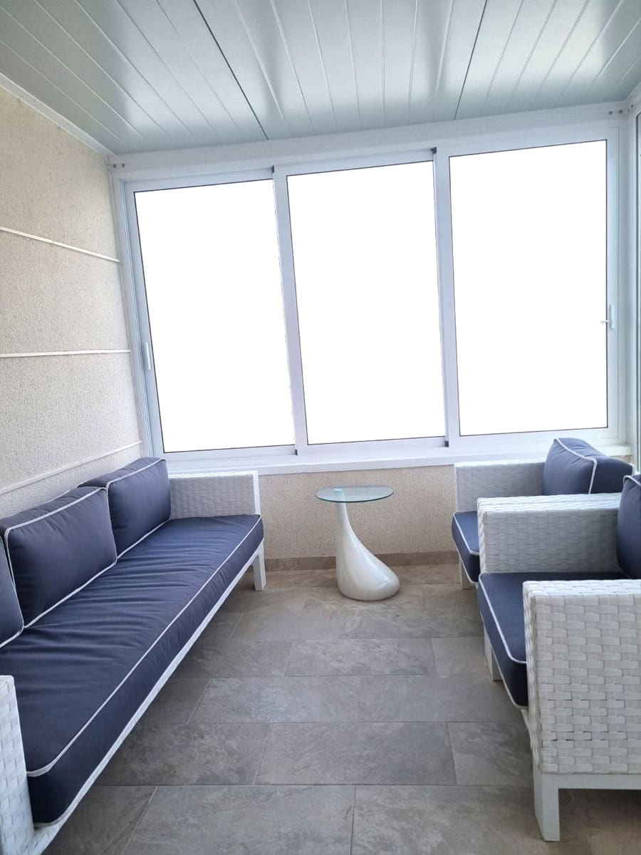 4 slaapkamer Halfvrijstaande villa te koop in La Zenia met zwembad - € 359.000 (Ref: 9496711)