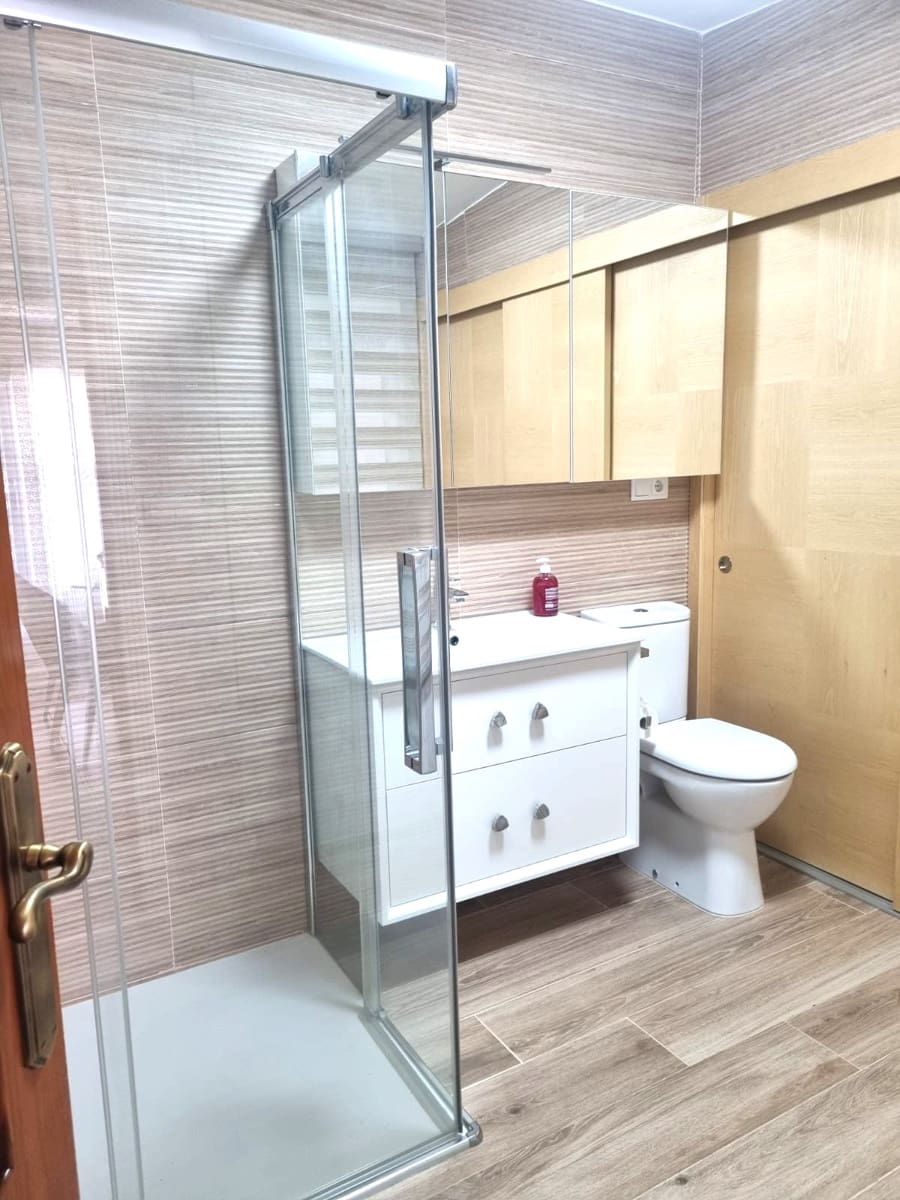 4 slaapkamer Halfvrijstaande villa te koop in La Zenia met zwembad - € 359.000 (Ref: 9496711)