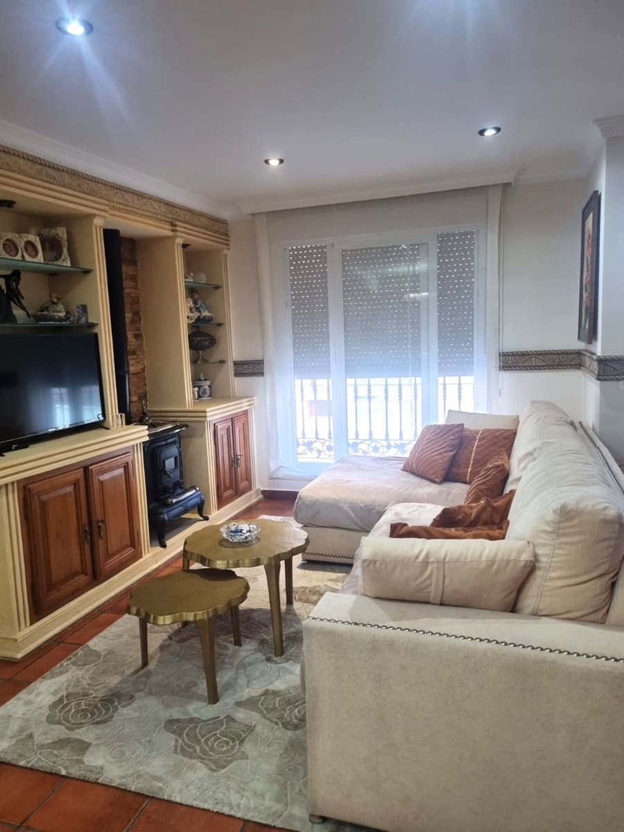 4 slaapkamer Halfvrijstaande villa te koop in La Zenia met zwembad - € 359.000 (Ref: 9496711)