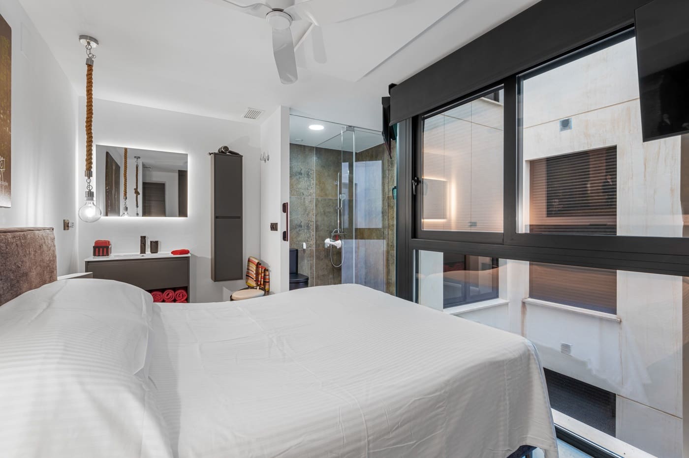 2 bedroom Apartment for sale in Formentera del Segura with pool - € 199,900 (Ref: 9503726)