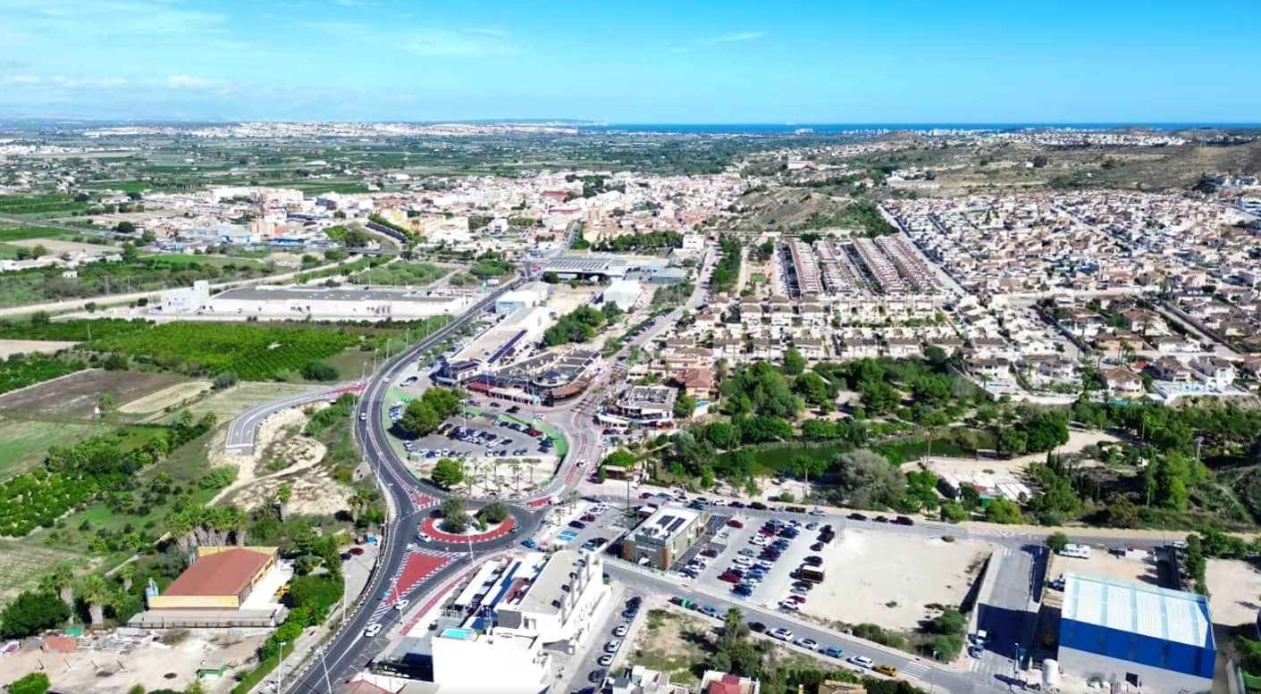 2 makuuhuone Omakotitalo myytävänä paikassa Benijofar mukana uima-altaan - 189 995 € (Ref: 9503875)