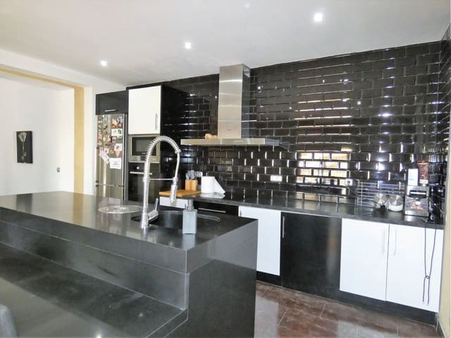 7 makuuhuone Maalaistalo myytävänä paikassa Orihuela - 474 500 € (Ref: 9503879)