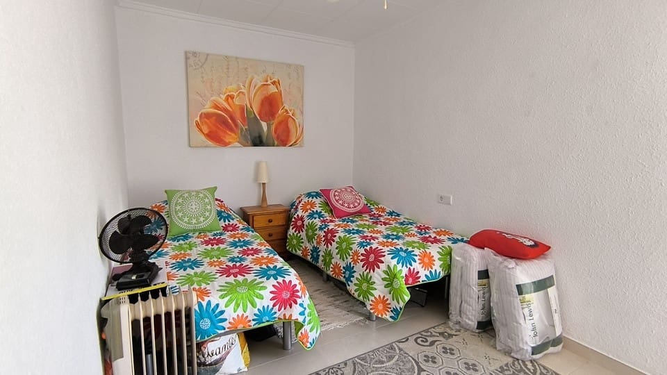 3 soveværelse Villa til salg i Torrevieja med swimmingpool garage - € 339.950 (Ref: 9506953)
