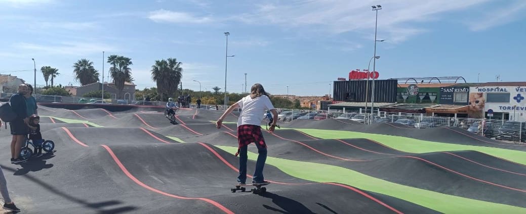 3 bedroom Villa for sale in Torrevieja with pool garage - € 339,950 (Ref: 9506955)