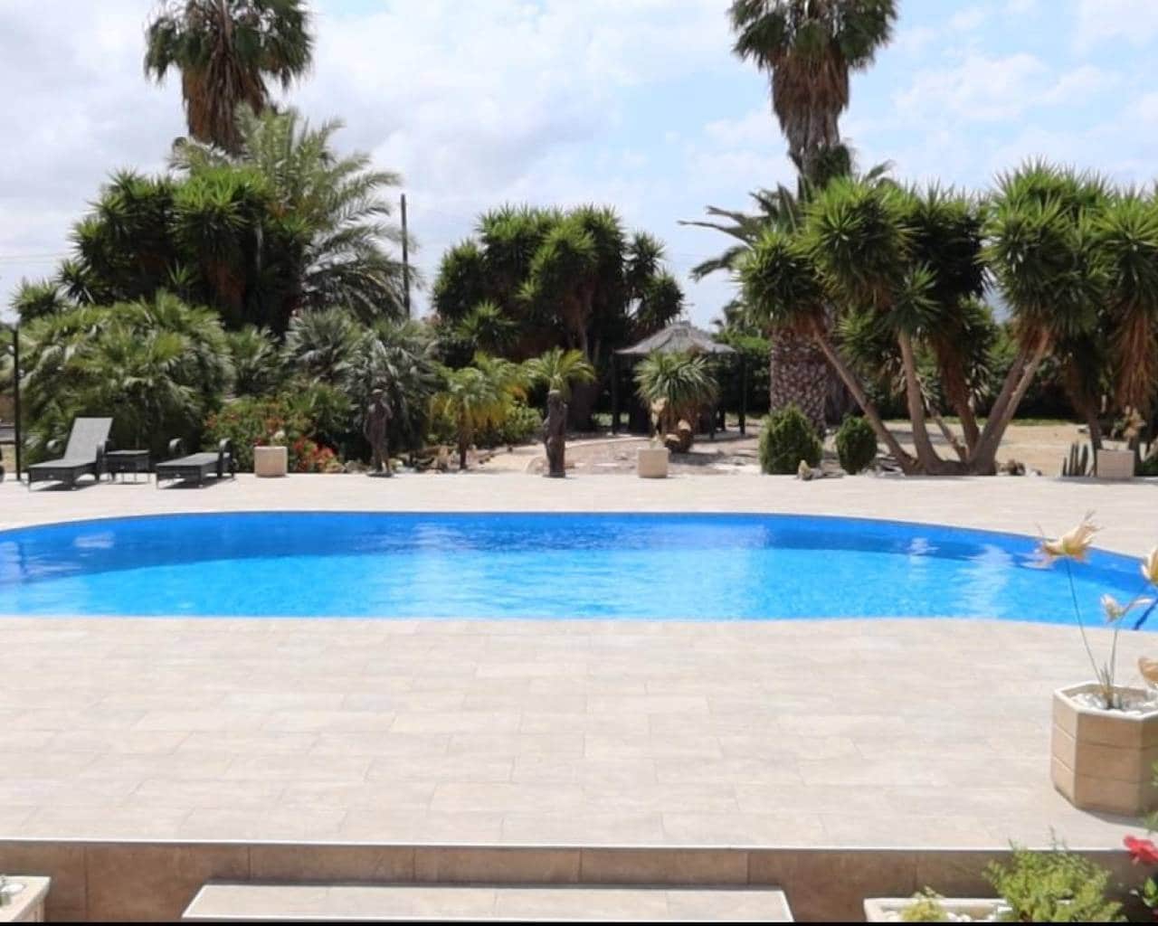 4 bedroom Villa for sale in Orihuela with pool garage - € 950,000 (Ref: 9510287)