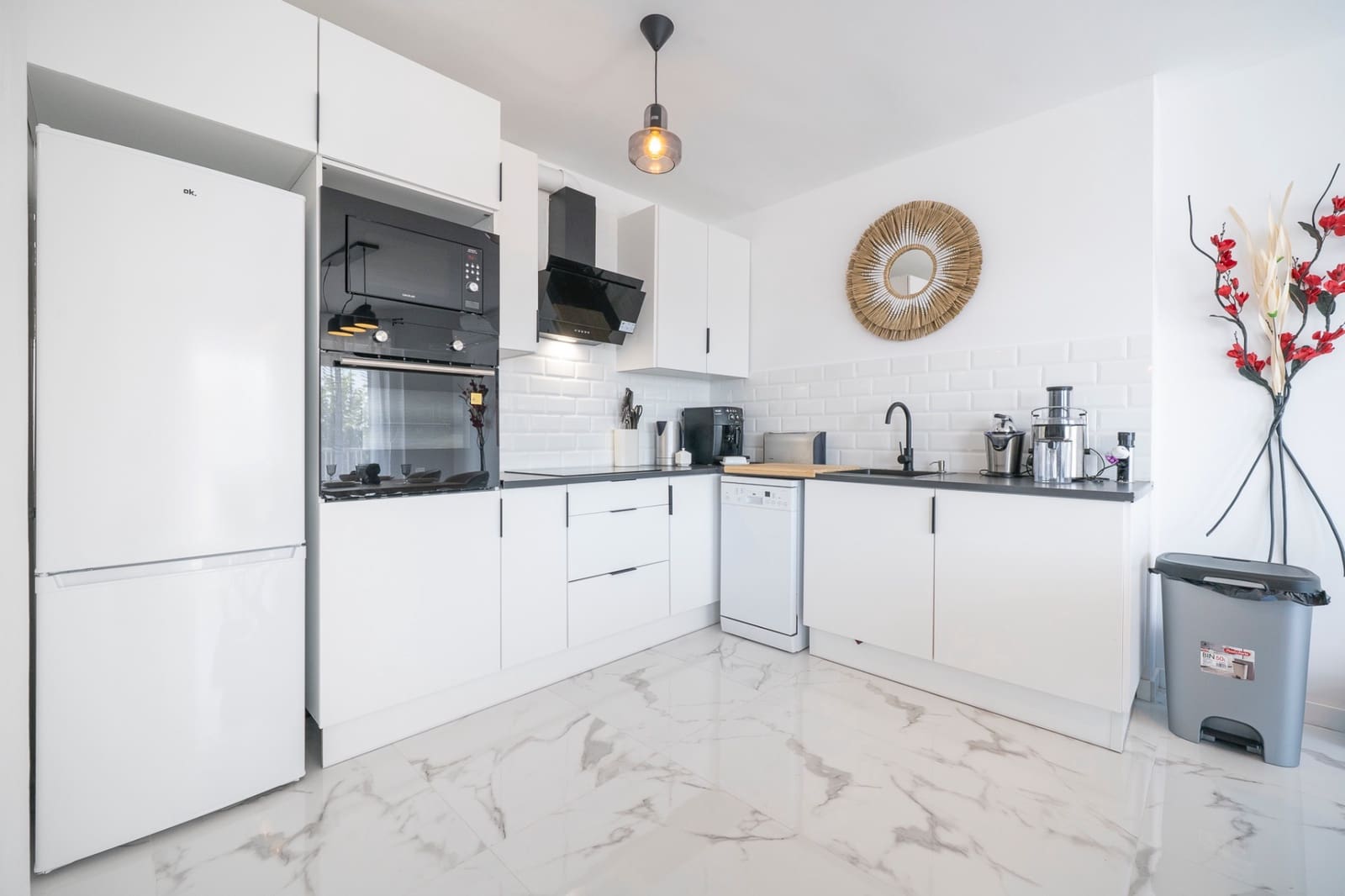 2 bedroom Flat for sale in Orihuela Costa with pool - € 275,000 (Ref: 9511520)