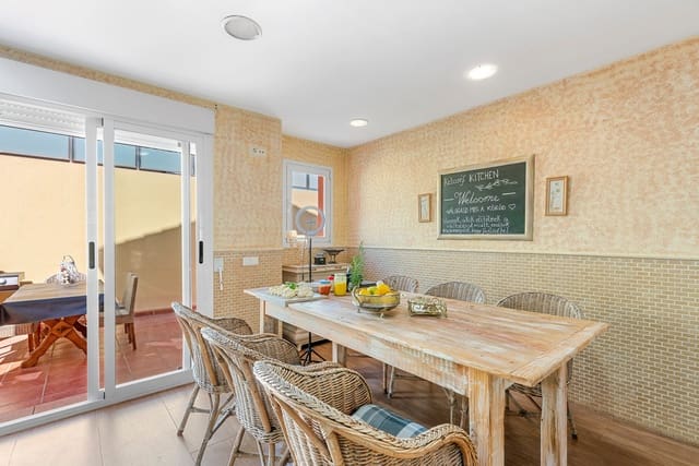 5 soverom Villa til salgs i Alfaz del Pi / L'Alfàs del Pi med svømmebasseng - € 499 000 (Ref: 9511527)