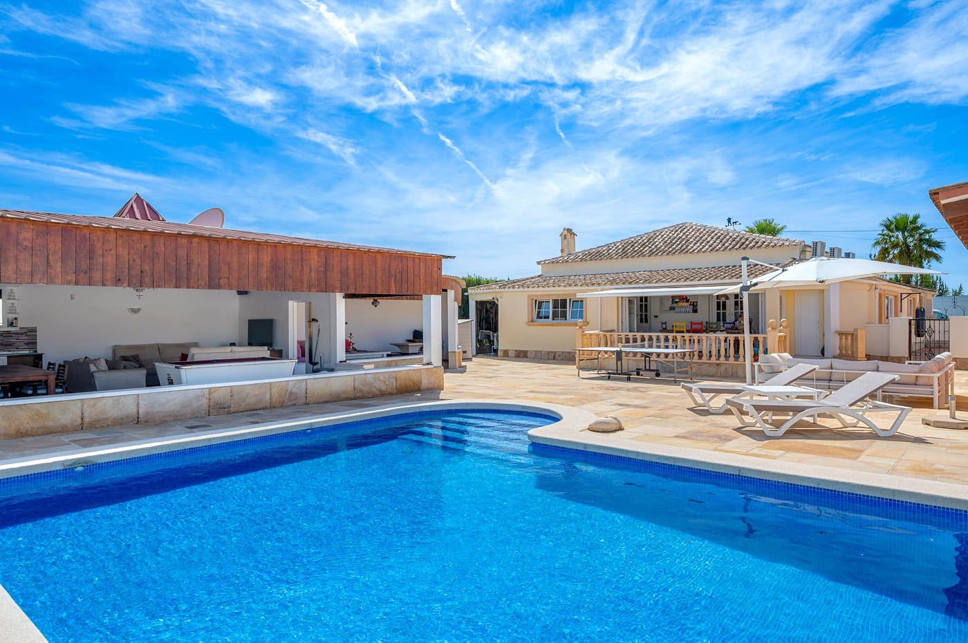 6 chambre Finca/Maison de Campagne à vendre à Almoradi - 650 000 € (Ref: 9511844)
