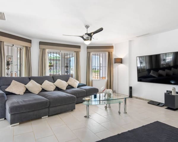 4 sovrum Finca/Hus på landet till salu i Catral med pool garage - 565 000 € (Ref: 9553182)