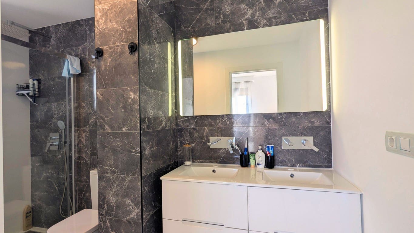 2 sovrum Takvåning till salu i San Miguel de Salinas med pool - 299 000 € (Ref: 9578258)