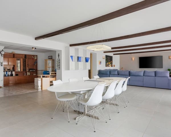 3 sypialnia Willa na sprzedaż w Los Montesinos z basenem garażem - 1 200 000 € (Ref: 9578260)
