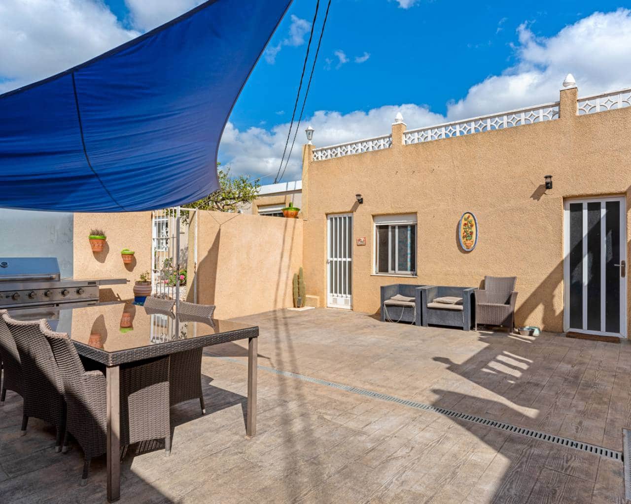 3 bedroom Villa for sale in Los Montesinos with pool garage - € 1,200,000 (Ref: 9578260)