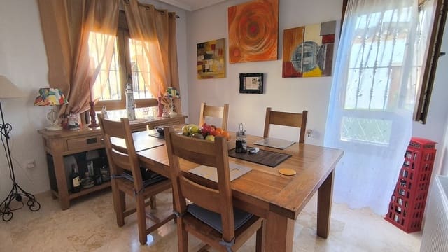 3 bedroom Villa for sale in Algorfa with pool garage - € 365,000 (Ref: 9584654)