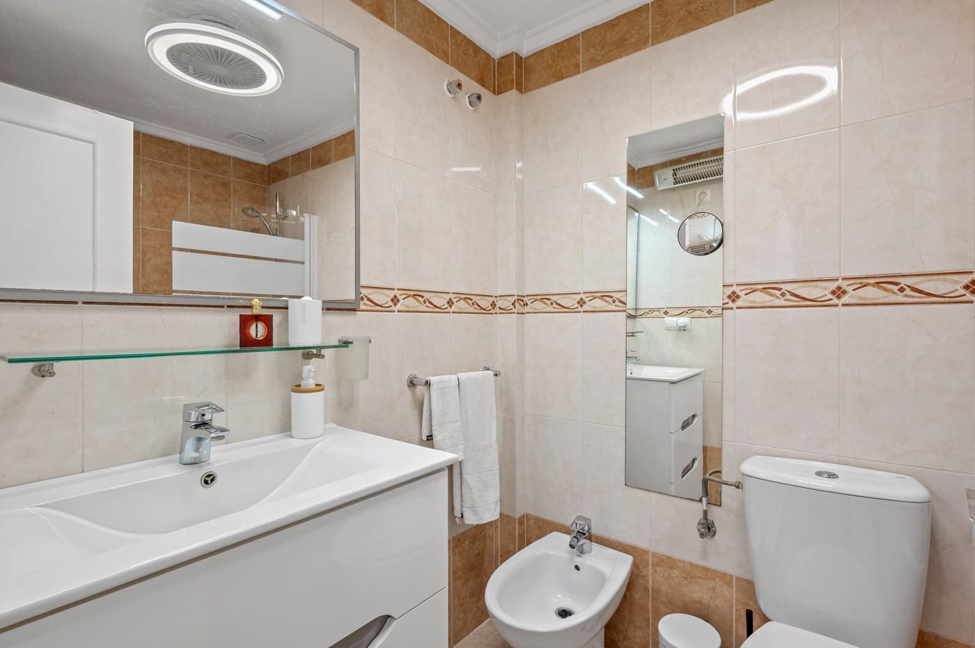 5 Zimmer Apartment zu verkaufen in Ciudad Quesada mit Pool - 276.000 € (Ref: 9584655)