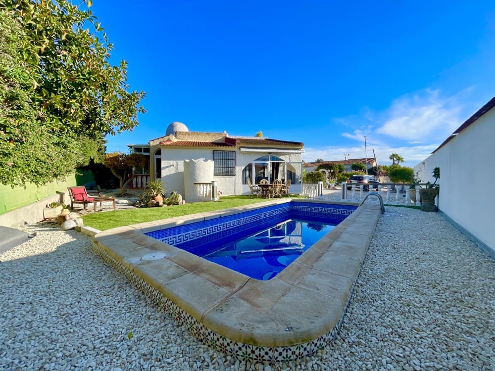 4 sypialnia Willa na sprzedaż w Ciudad Quesada z basenem garażem - 471 500 € (Ref: 9602395)