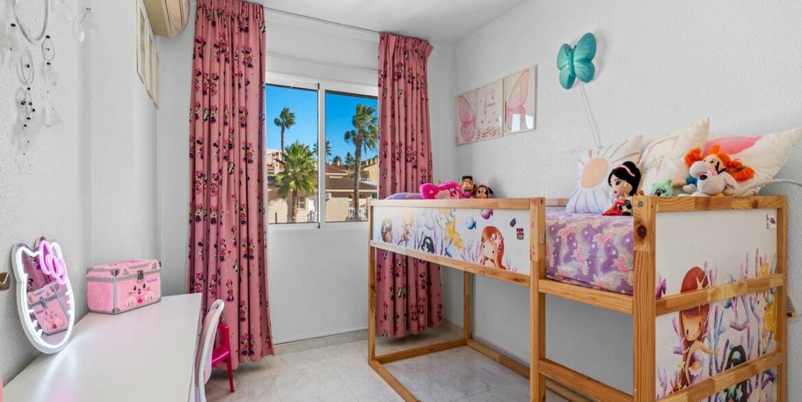 3 bedroom Villa for sale in Benijofar with pool garage - € 255,000 (Ref: 9632693)