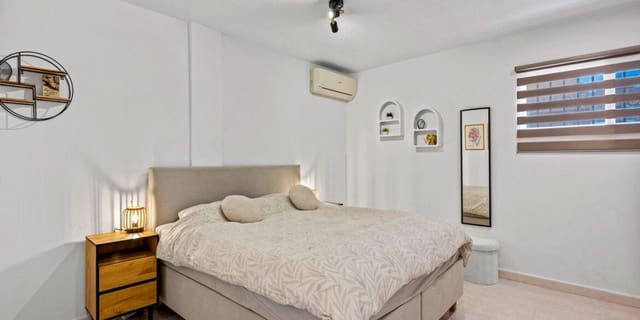 3 sypialnia Willa na sprzedaż w Benijófar z basenem garażem - 255 000 € (Ref: 9632693)