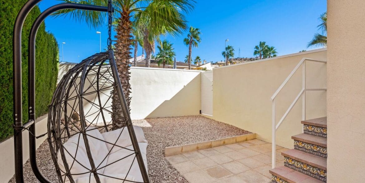 3 Zimmer Villa zu verkaufen in Benijofar mit Pool Garage - 255.000 € (Ref: 9632693)