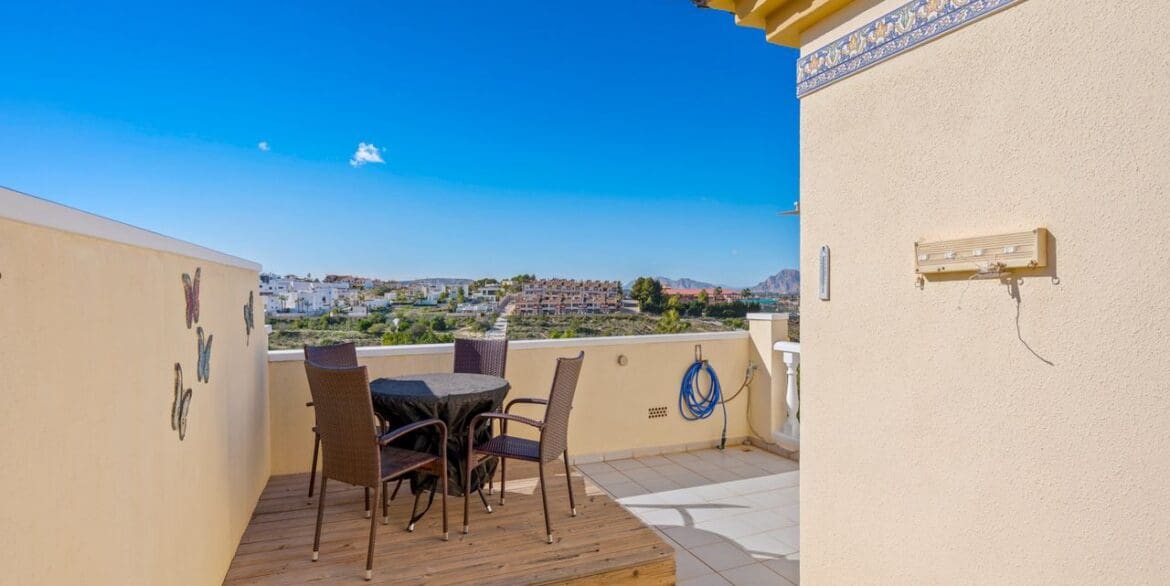 3 Zimmer Villa zu verkaufen in Benijofar mit Pool Garage - 255.000 € (Ref: 9632693)