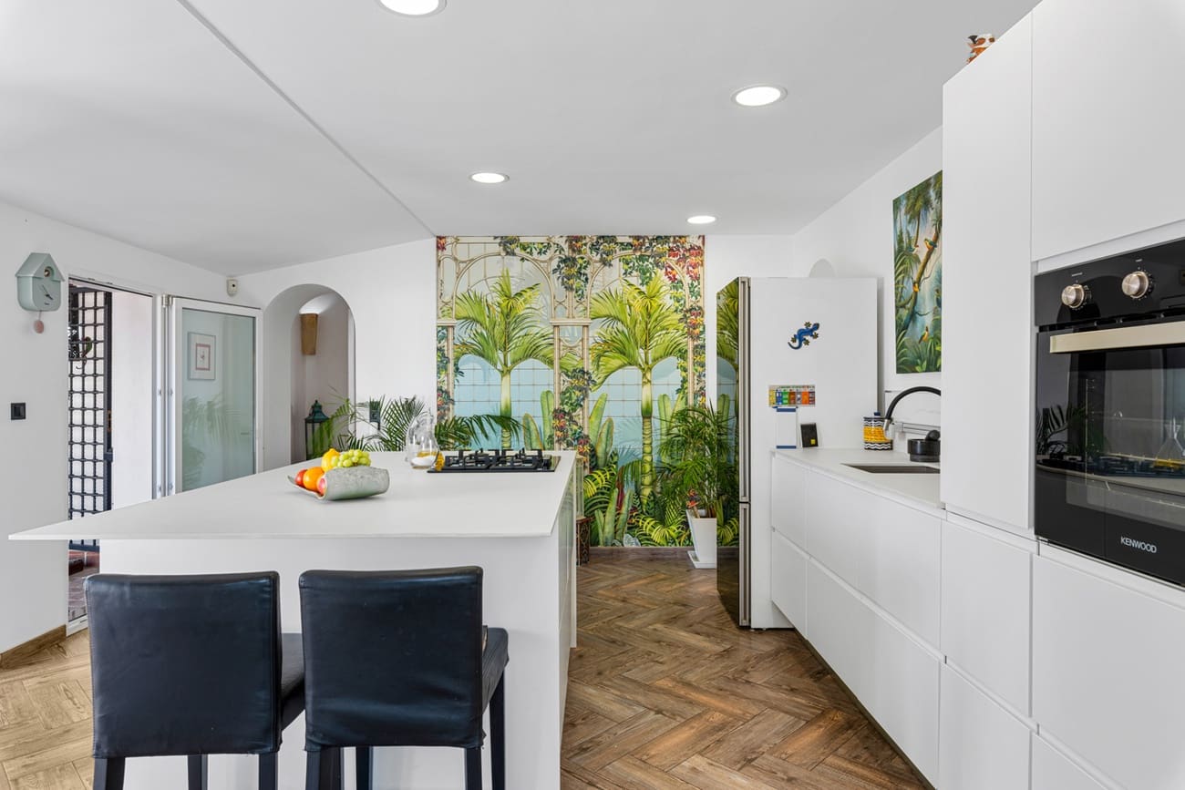 4 soveværelse Finca/Landehus til salg i Daya Nueva med swimmingpool - € 595.000 (Ref: 9632698)