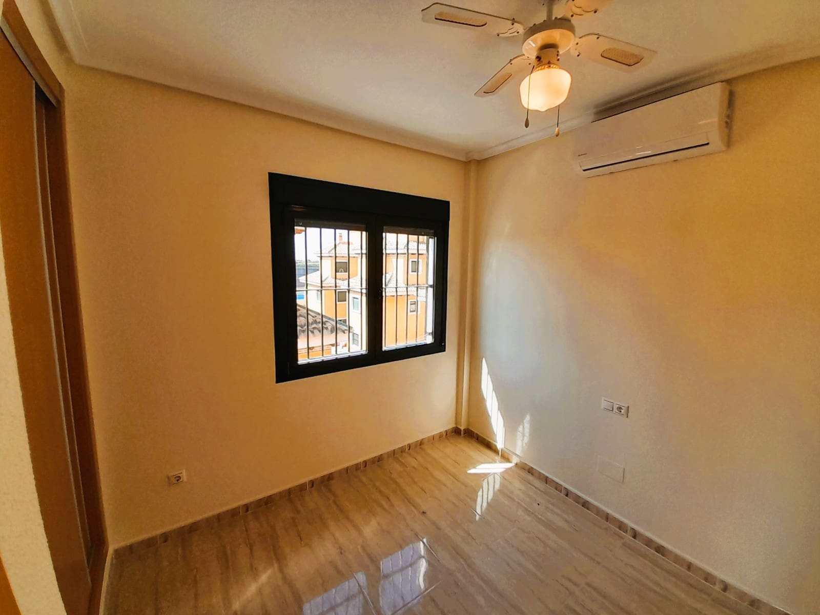 3 makuuhuone Huvila myytävänä paikassa Ciudad Quesada - 295 000 € (Ref: 9632699)