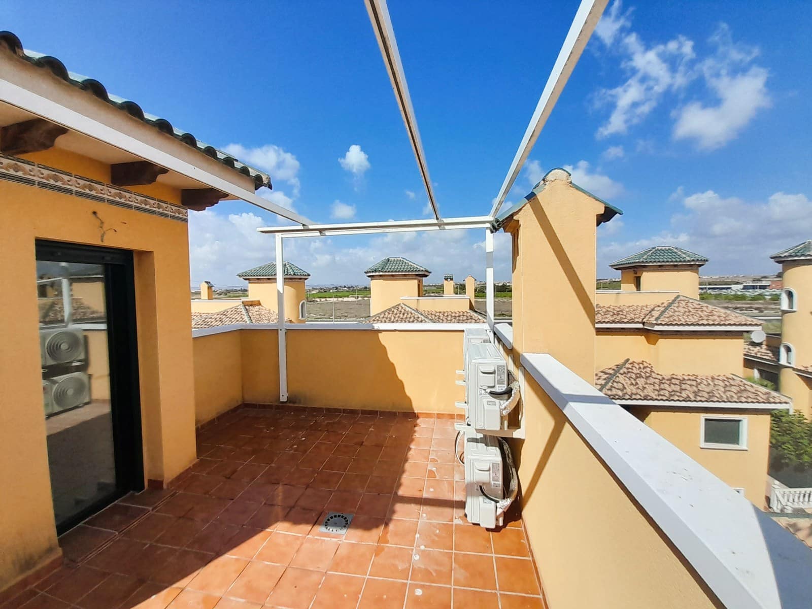 3 makuuhuone Huvila myytävänä paikassa Ciudad Quesada - 295 000 € (Ref: 9632699)
