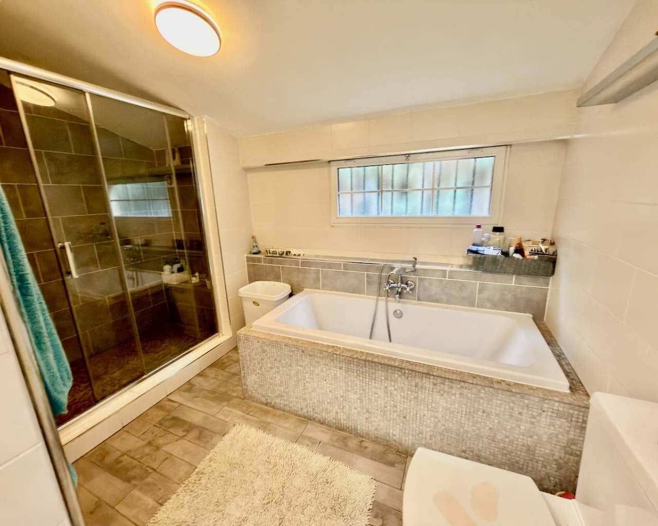 6 bedroom Villa for sale in Heredades with pool garage - € 595,000 (Ref: 9650501)