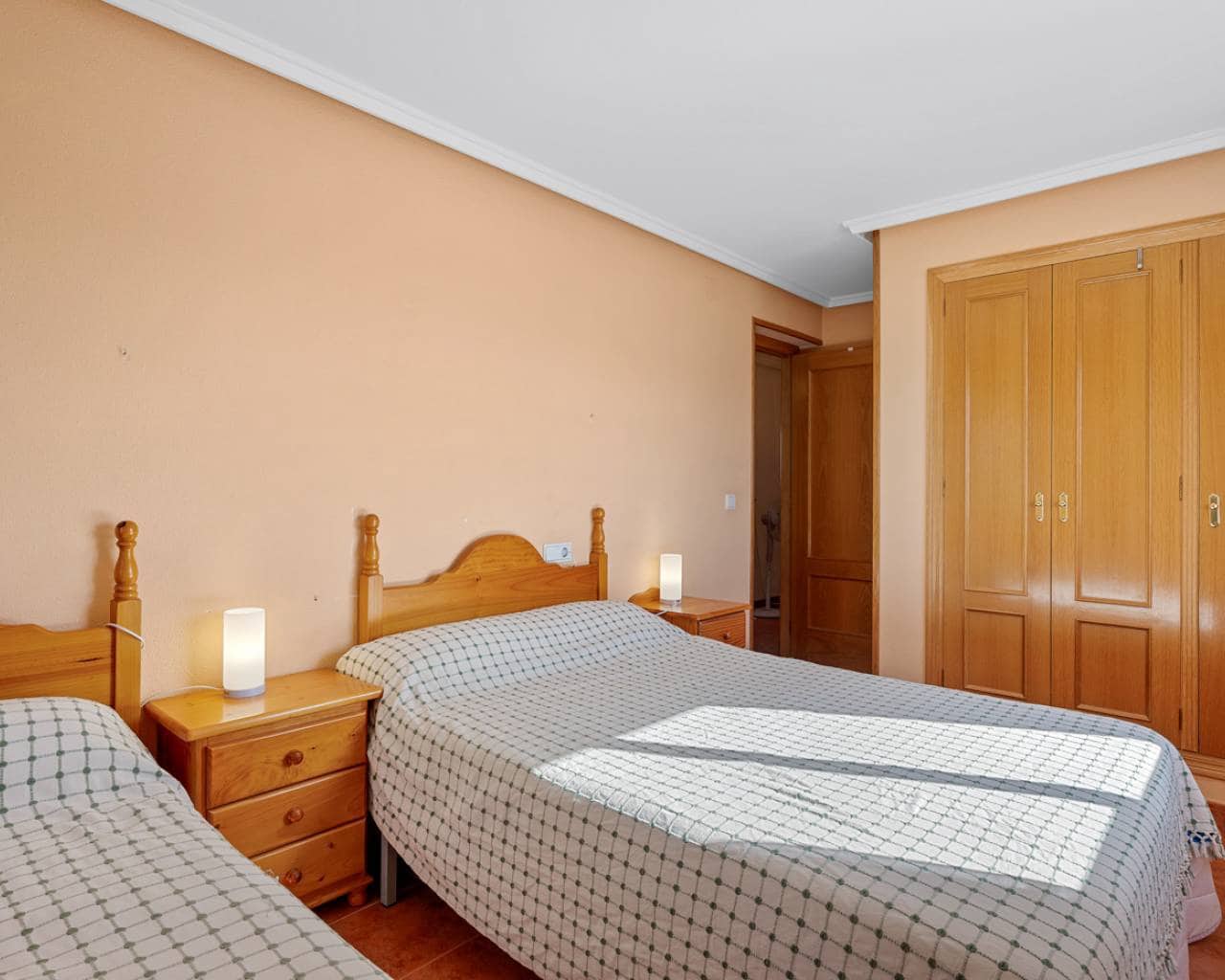 6 sovrum Villa till salu i Los Montesinos med pool garage - 425 000 € (Ref: 9650503)