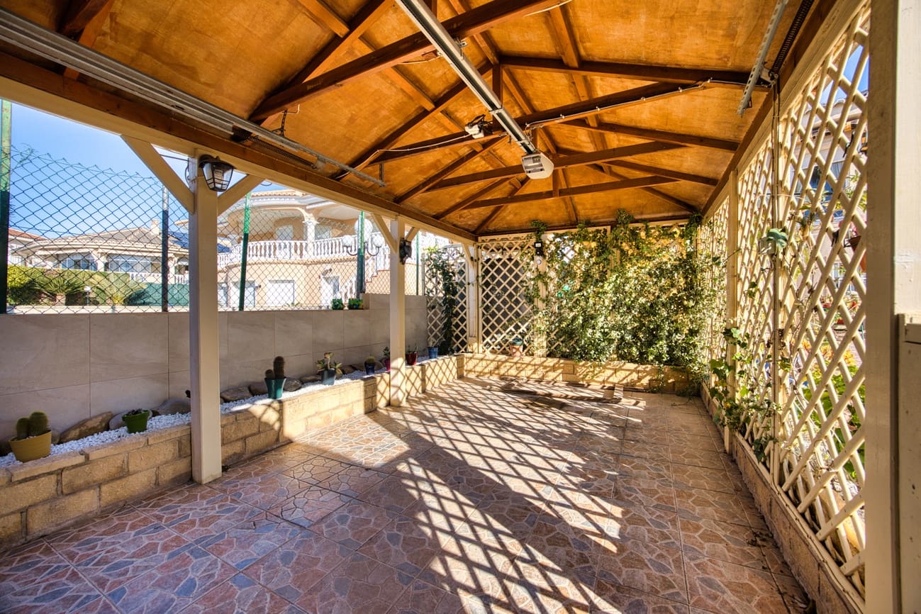 4 chambre Villa/Maison à vendre à Ciudad Quesada avec piscine - 595 000 € (Ref: 9656809)