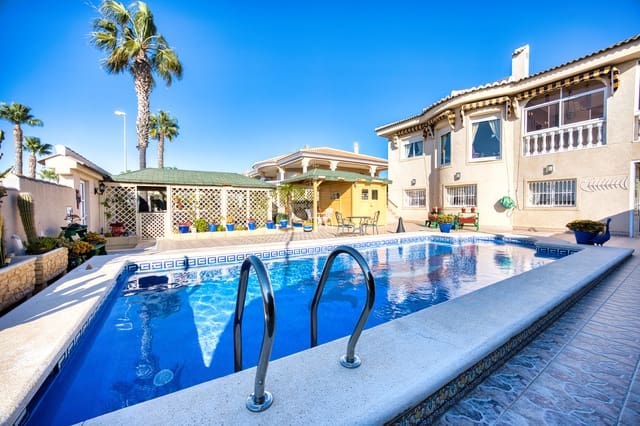 4 chambre Villa/Maison à vendre à Ciudad Quesada, Rojales avec piscine - 555 000 € (Ref: 9656809)