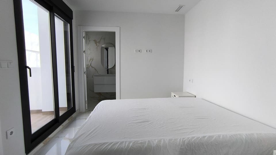 2 soveværelse Villa til salg i Los Montesinos med swimmingpool garage - € 389.000 (Ref: 9676594)