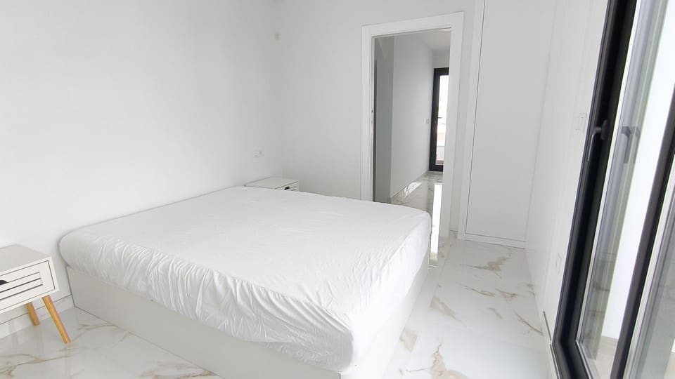 2 bedroom Villa for sale in Los Montesinos with pool garage - € 389,000 (Ref: 9676594)
