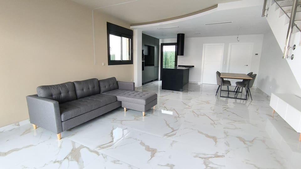 2 bedroom Villa for sale in Los Montesinos with pool garage - € 389,000 (Ref: 9676594)