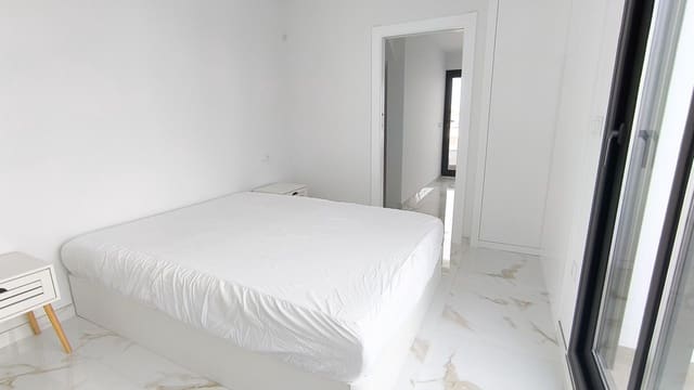 2 quarto Moradia para venda em Los Montesinos com piscina garagem - 389 000 € (Ref: 9676594)