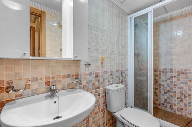 3 sovrum Radhus till salu i Orihuela Costa, Orihuela - 345 000 € (Ref: 9676599)