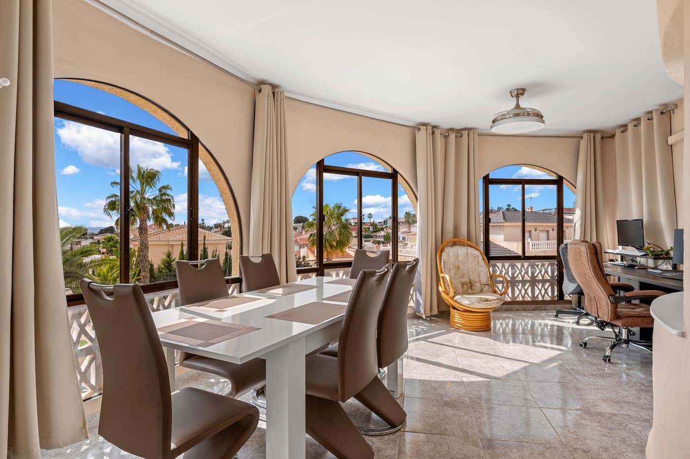 5 bedroom Villa for sale in Ciudad Quesada - € 639,000 (Ref: 9676602)