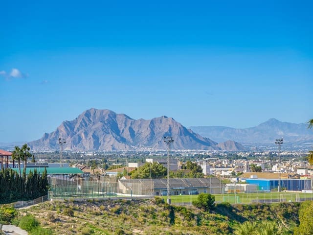 Pareado de 3 habitaciones en Benijófar en venta - 242.500 € (Ref: 9676603)