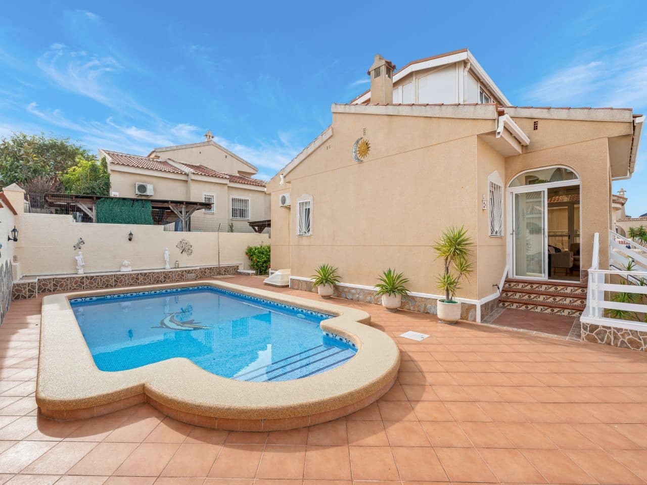 3 bedroom Villa for sale in Rojales - € 349,950 (Ref: 9676608)