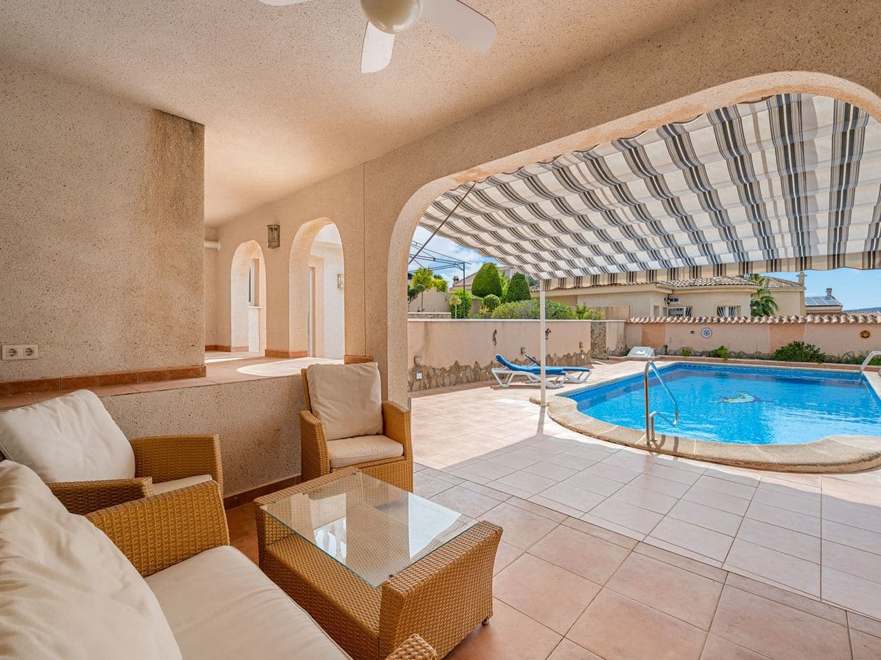 3 bedroom Villa for sale in Rojales - € 455,000 (Ref: 9676611)
