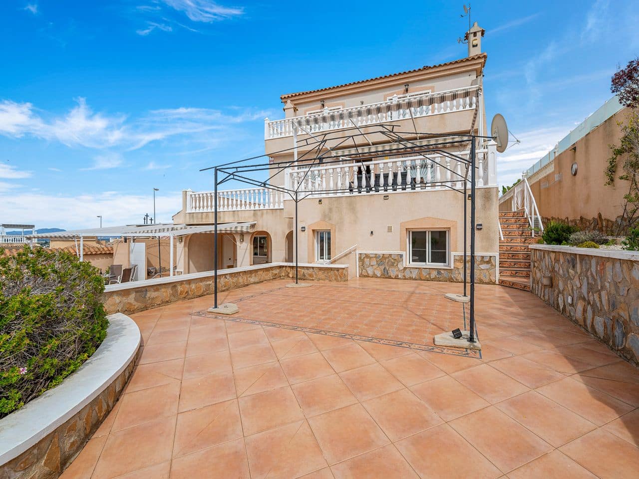 3 bedroom Villa for sale in Rojales - € 455,000 (Ref: 9676611)