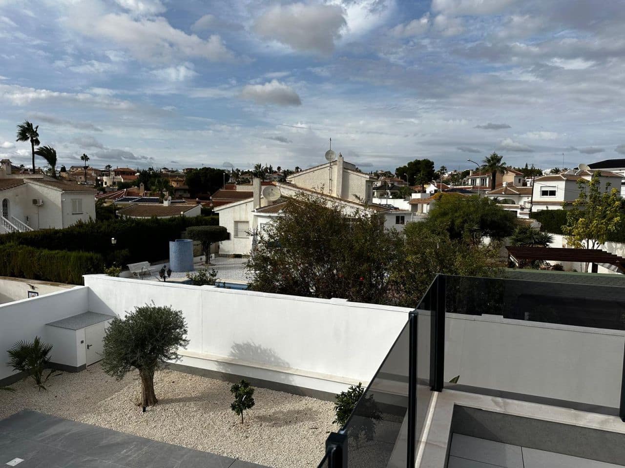4 bedroom Villa for sale in Rojales - € 720,000 (Ref: 9676613)