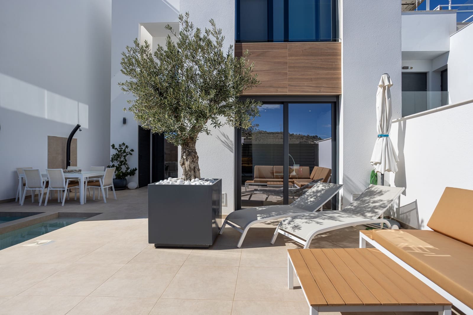 3 soveværelse Byhus til salg i Benijofar med swimmingpool - € 439.999 (Ref: 9682199)