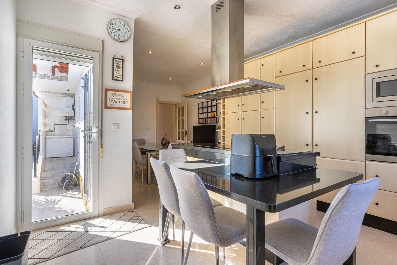 Chalet de 3 habitaciones en Bigastro en venta - 295.000 € (Ref: 9682229)