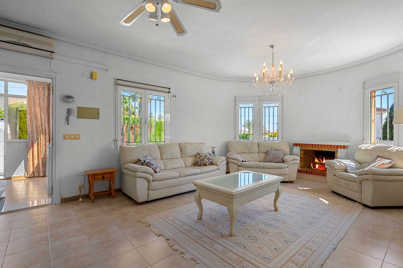 2 sypialnia Willa na sprzedaż w Ciudad Quesada z garażem - 345 000 € (Ref: 9731358)