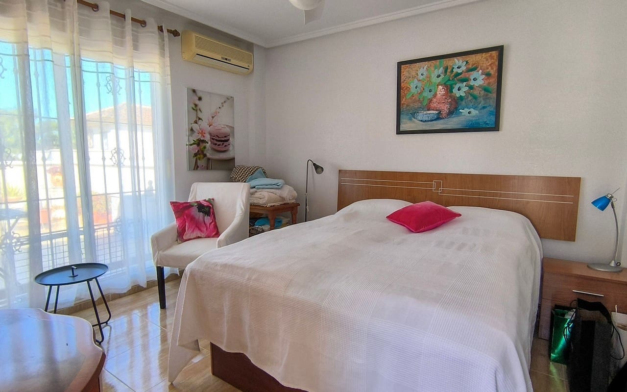 3 sypialnia Willa na sprzedaż w Lo Crispin z basenem garażem - 235 000 € (Ref: 9784895)