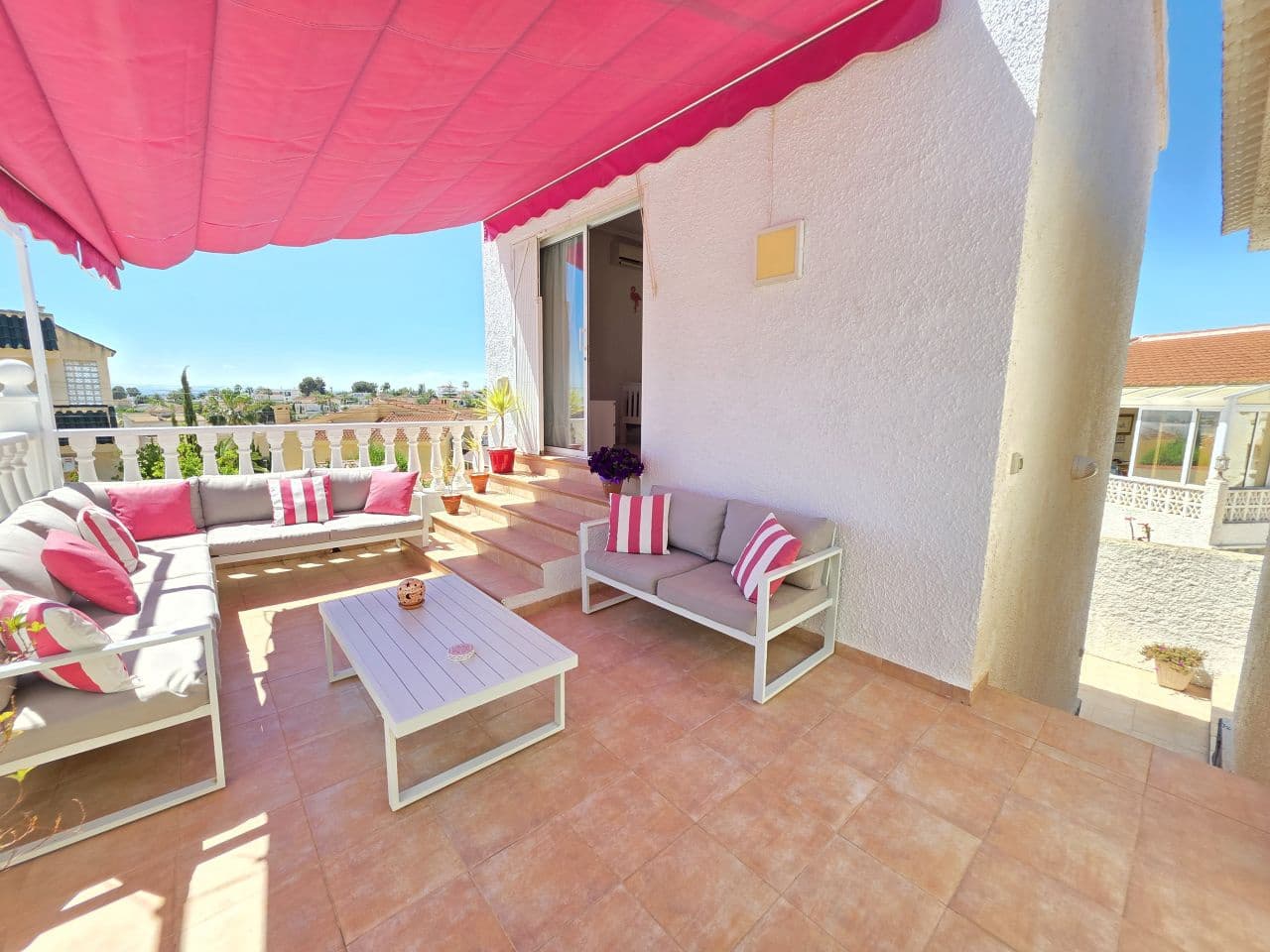 4 bedroom Villa for sale in Rojales - € 495,000 (Ref: 9784899)