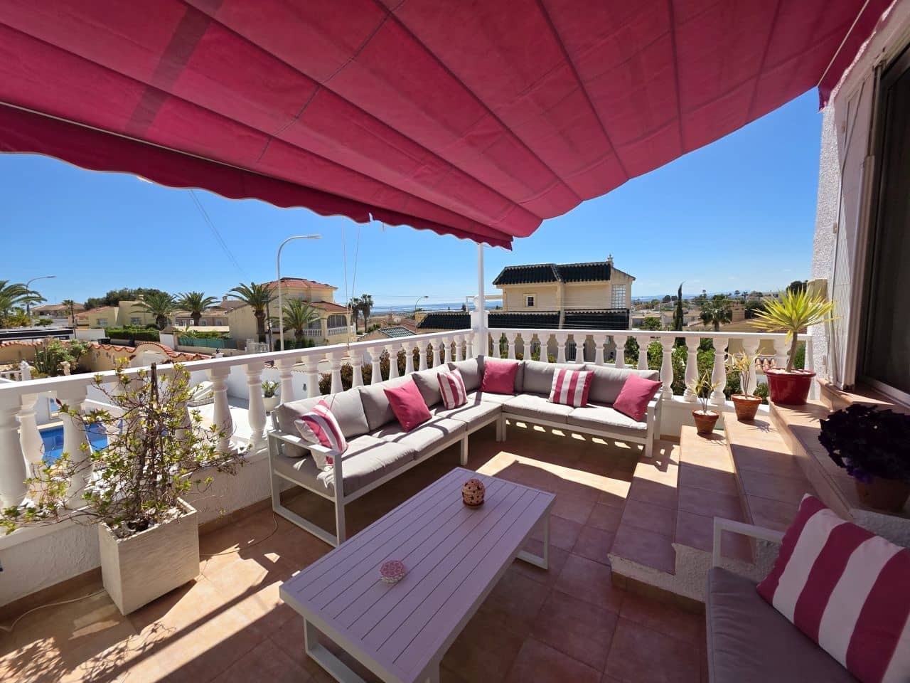 4 bedroom Villa for sale in Rojales - € 495,000 (Ref: 9784899)