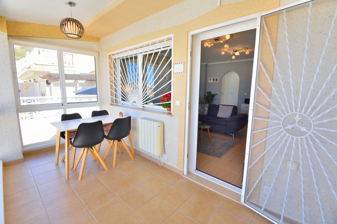 2 bedroom Semi-detached Villa for sale in Rojales with pool - € 189,000 (Ref: 9784908)