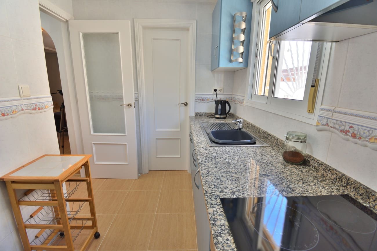 2 bedroom Semi-detached Villa for sale in Rojales with pool - € 189,000 (Ref: 9784908)